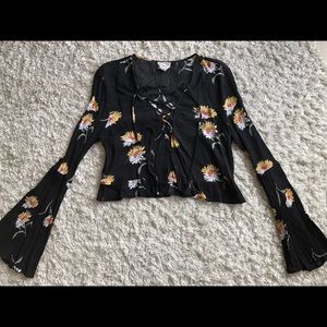 L.A. Hearts black top w flowers and bell sleeves
